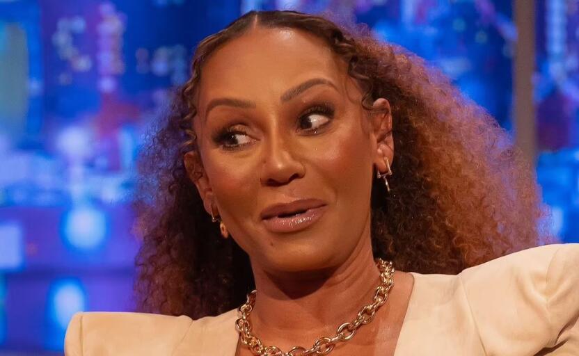 Мел Би раскрыла причины задержки съемок фильма о Spice Girls